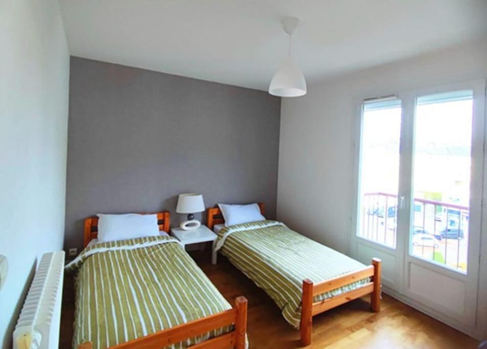 Appartement 76M2 Lumineux Centre Ville Garage Prive 3Ieme Etage Sans Ascenseur Fougères Exteriör bild